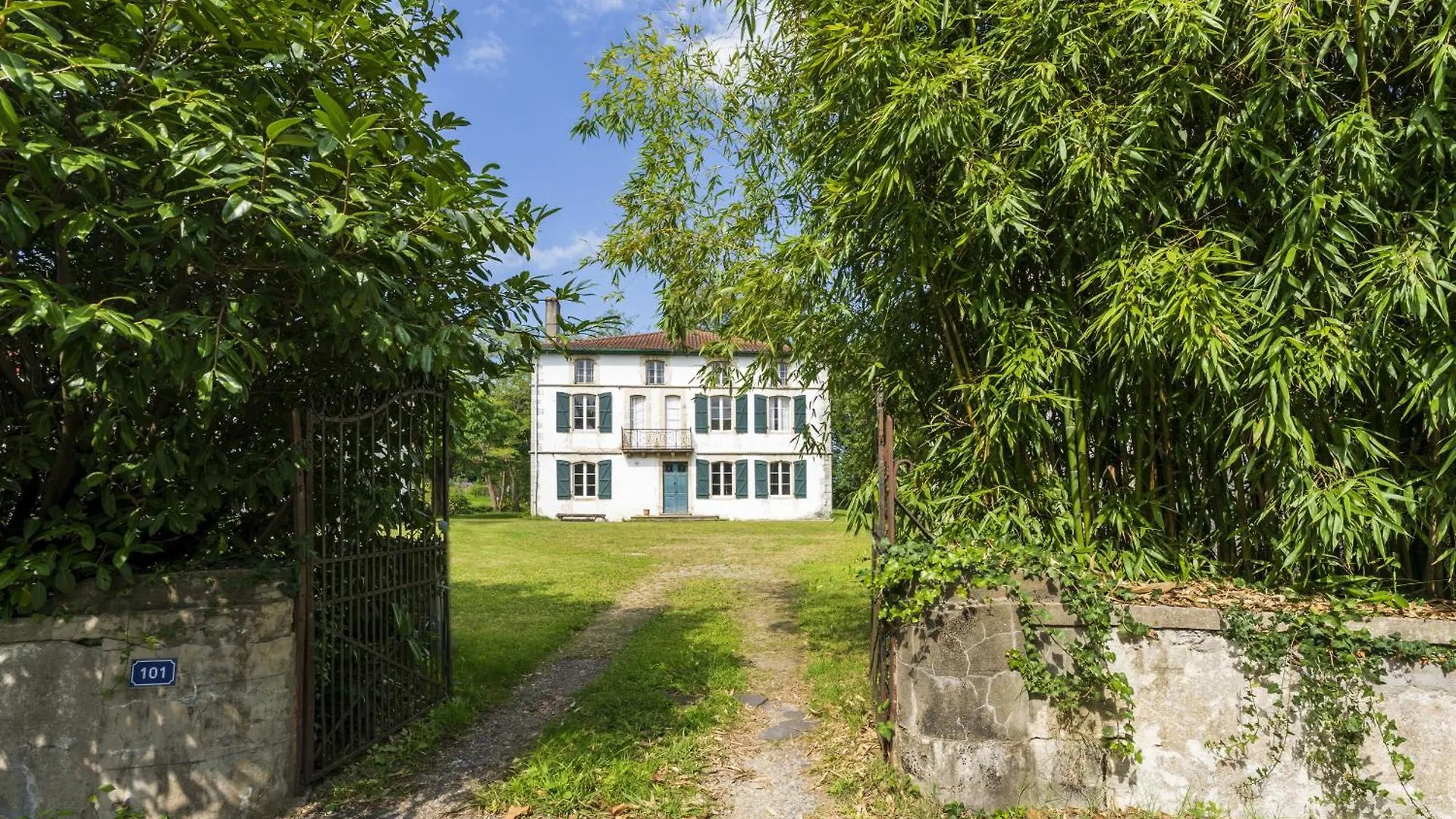 Maison Etxeparea Ustaritz Feriehus